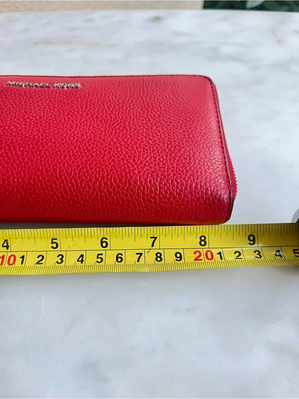 Michael Kors red leather zip wallet - Picture 5 of 6